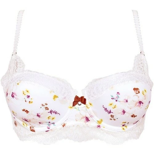 Brigitte Bardot Soutien-gorge coques moulées ivoire Pétale Couleur blanc 1 Brigitte Bardot Soutien-gorge coques moulées ivoire Pétale Couleur blanc