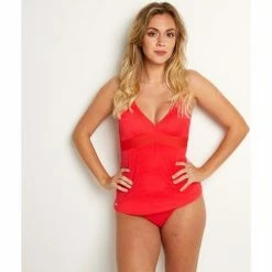 Brigitte Bardot Tankini rouge Vacances Couleur rouge