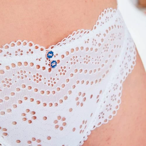 Brigitte Bardot Slip blanc Faience Couleur blanc 2 Brigitte Bardot Slip blanc Faience Couleur blanc – Image 2