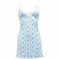 Brigitte Bardot Nuisette bleu Colombe Couleur bleu