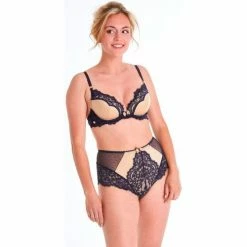 Brigitte Bardot Soutien-gorge ampliforme bleu marine Prestige Couleur bleu 5 Brigitte Bardot Soutien-gorge ampliforme bleu marine Prestige Couleur bleu -Promos Brigitte Bardot Boutique 23825219 500 C