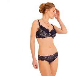 Brigitte Bardot Soutien-gorge emboîtant bleu marine Haute Couture Couleur bleu 5 Brigitte Bardot Soutien-gorge emboîtant bleu marine Haute Couture Couleur bleu -Promos Brigitte Bardot Boutique 23861133 500 C